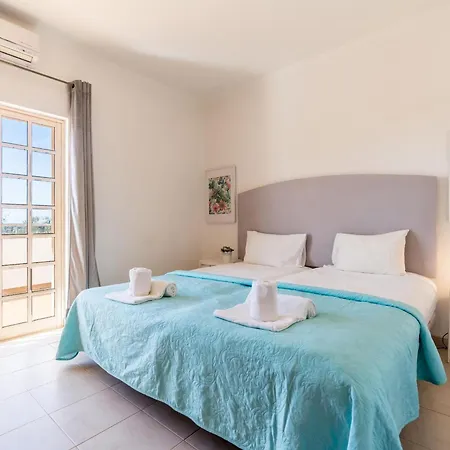 Spacieuse Pour Familles Avec Piscine Privee A - Pt-1-6 Villa
