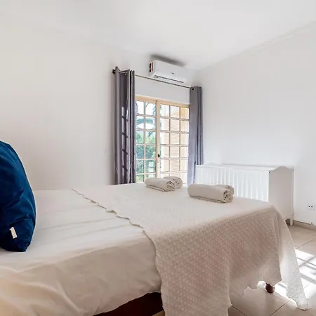 Spacieuse Pour Familles Avec Piscine Privee A - Pt-1-6 Villa *